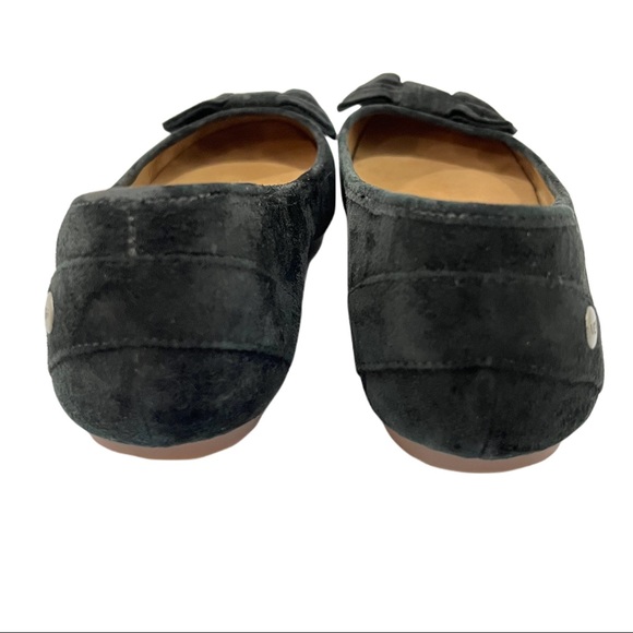 UGG Round Toe Bow Suede Flats 🎀 - Picture 2 of 5